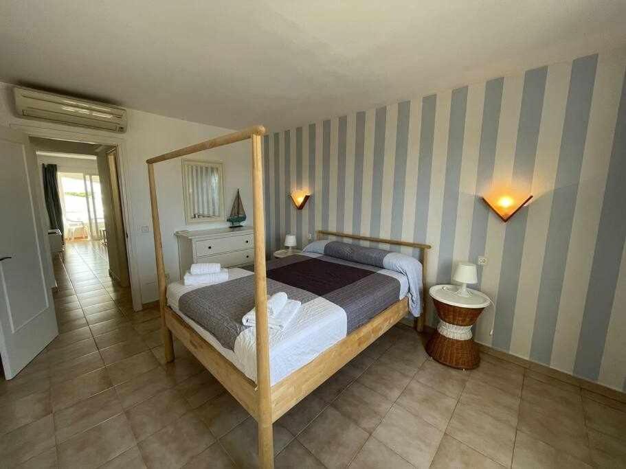 Mitjana Apartamento Con Piscina 시우타데야 외부 사진